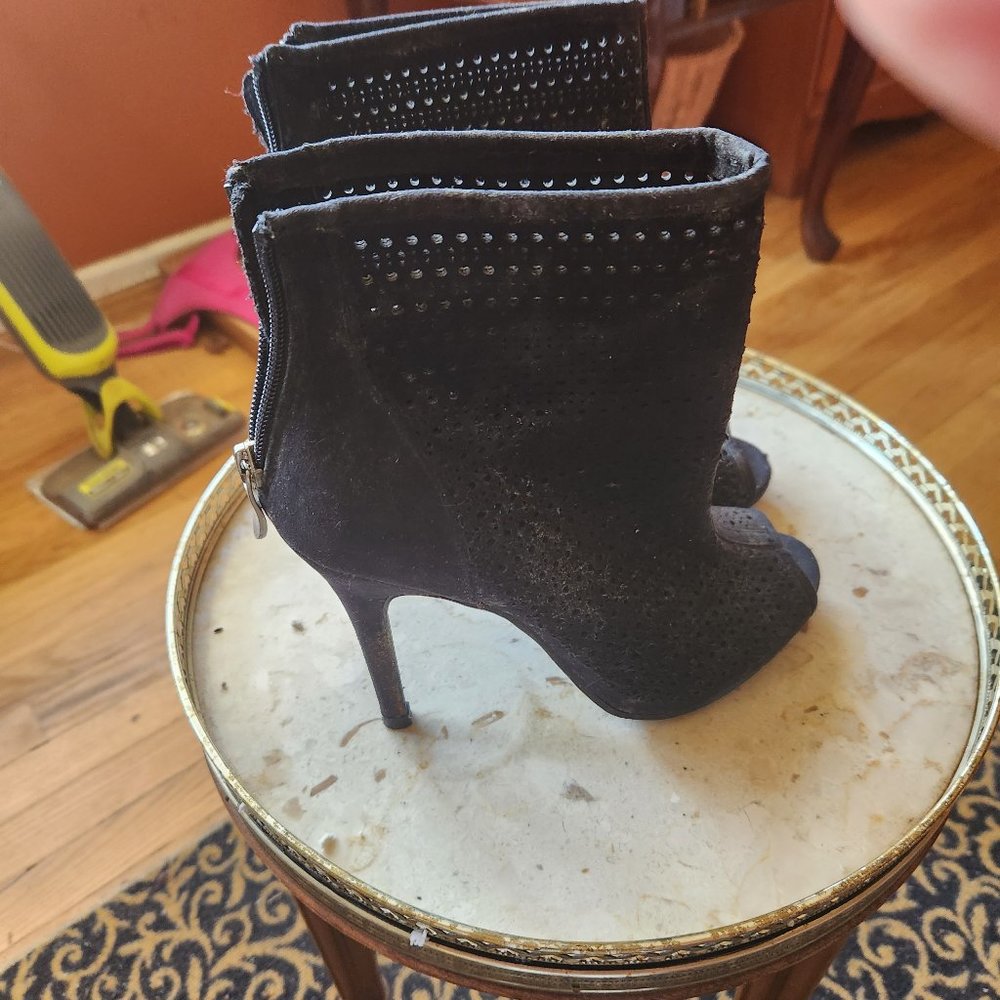 BLACK OPEN TOED ANJLE BOOTS